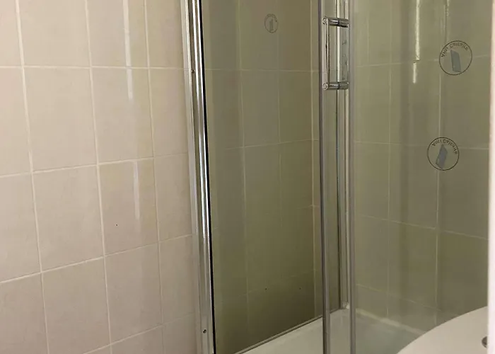 T1 Avec Balcon, Climatisation Et Parking à - Fr-1-553-267 Appartamento *