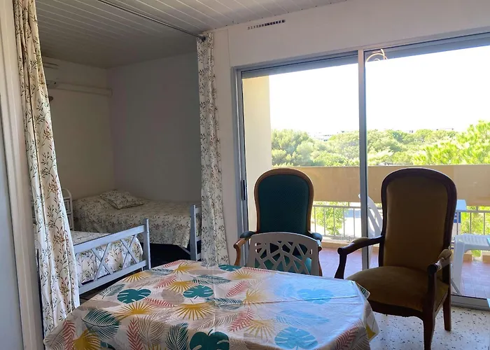 T1 Avec Balcon, Climatisation Et Parking à - Fr-1-553-267 Balaruc-les-Bains